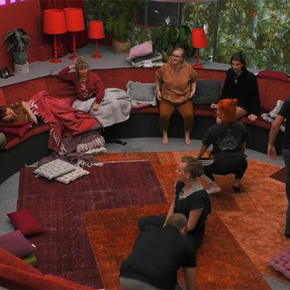 Kiivas sanasota Big Brother -talossa! Evankelista-Villeltä täystyrmäys Millan twerkkausesitykselle: ”Sama kuin heiluttaisin helikopteria!” Bb-milla