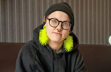 Big Brother -Emmalla nyrkkirauta rintojensa välissä – kaulassa sontiainen: mielenkiintoiset tarinat tatuointien taustoista!