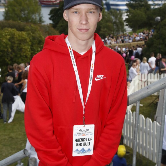 Rallikuski Kalle Rovanperä viettää kiireistä sinkkukesää ja odottelee inttiin lähtöä: 'Olen menossa Santahaminaan' zz