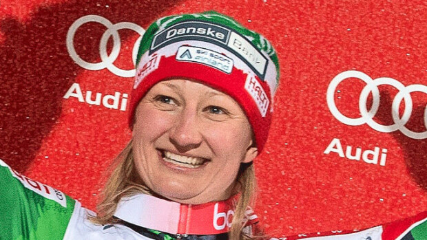Ex-alppitähti Tanja Poutiainen-Rinteellä miljoonabisnes – kaksosten äiti nosti osinkoja peräti 120 000 euroa! Tanja Poutiainen