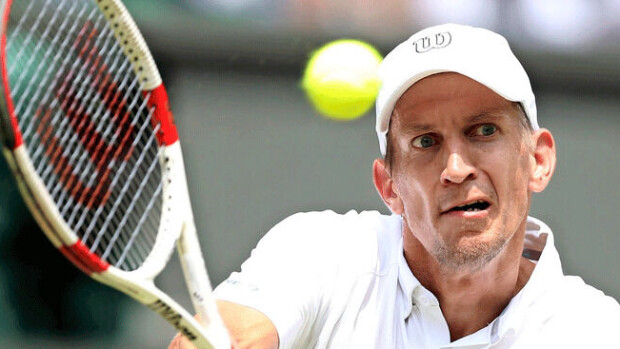 Tilillä 2 miljoonaa euroa! Ex-tennistähti Jarkko Nieminen nosti firmastaan 150 000 euron osingot! Jarkko Nieminen