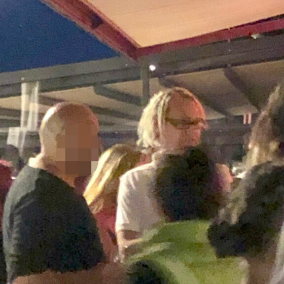 Hangossa tehtiin Jufo-havainto! Raptori-räppäri veti faneja puoleensa terassilla – kuva! Jufo Hangossa.