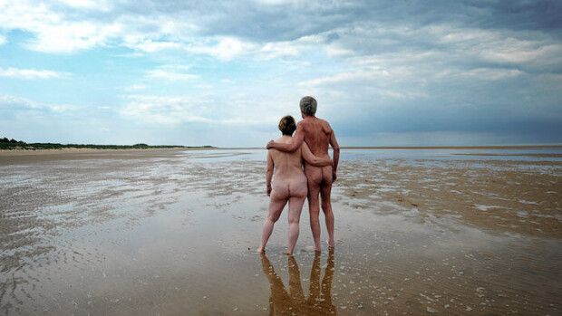 Jymy-yllätys ensitapaamisella: Appiukko onkin nudisti! Nudismi