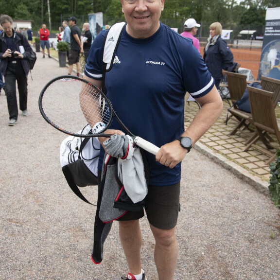 Laine, Ruutu, Hagman, Barkov ja kumppanit tennisturnauksessa - katso kuvat! Jari Kurri