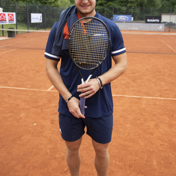 Laine, Ruutu, Hagman, Barkov ja kumppanit tennisturnauksessa - katso kuvat! ab