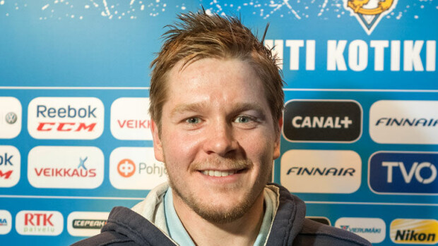 Tenniskenttä ja huvilakompleksi – tässä on KHL-tähti Petri Kontiolan hulppea kesäpaikka! Petri Kontiola omistaa hulppean kesäpaikan.