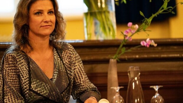 Šamaani-rakas! Kohuprinsessa Märtha Louise hylkäsi mukavuudet – asuu Hollywood-tähtien suosiman gurun erakkomajassa! Mätha Louise löysi rakauden.