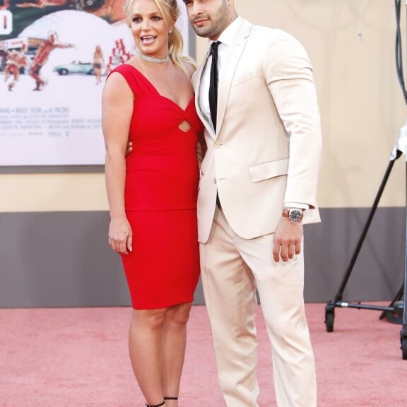 Britney ja Sam kihlautuivat viime syksynä oltuaan lähes viisi vuotta yhdessä. Britney Spears ja Sam Asghari