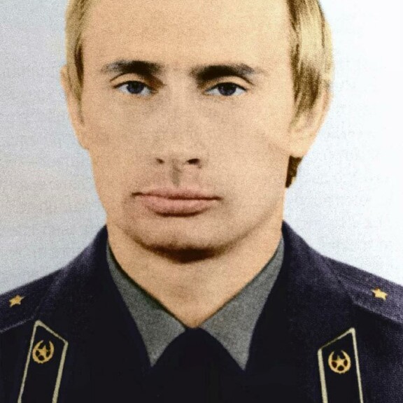 Salaisia lehtolapsia ja oma prätkäjengi – Seiska selvitti Vladimir Putinin taustan: tappelevasta katupojasta Venäjän presidentiksi Putin