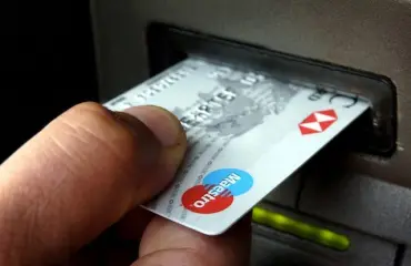  Rosvot yrittivät keikata pankkiautomattia Floridassa - amatöörimäinen moka huvittaa! 