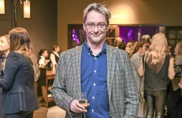 Naistenmiehenä tunnettu Mikael Jungner jakaa parisuhdevinkkejä Kotiliedessä ja kertoo seksipaljastuksen! 