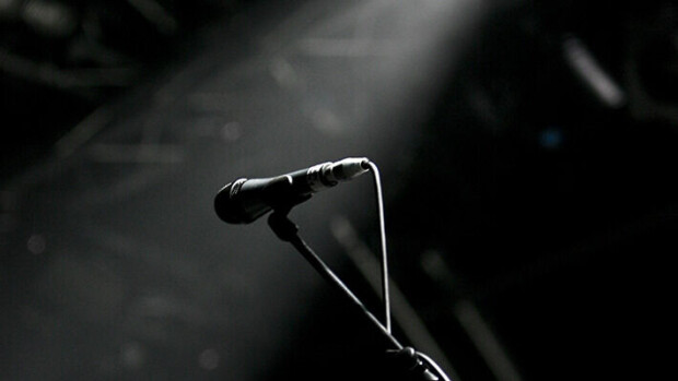 Kohuttu someräppäri pahoinpitelykäräjillä - rajut syytteet: Milan Jaff hakkasi maassa makaavaa uhria Kuvituskuva