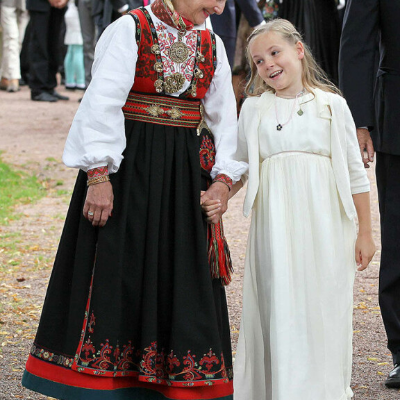 Ingridillä on läheinen suhde isoäitiinsä Sonjaan. Norjan kuningatar Sonja ja prinsessa Ingrid