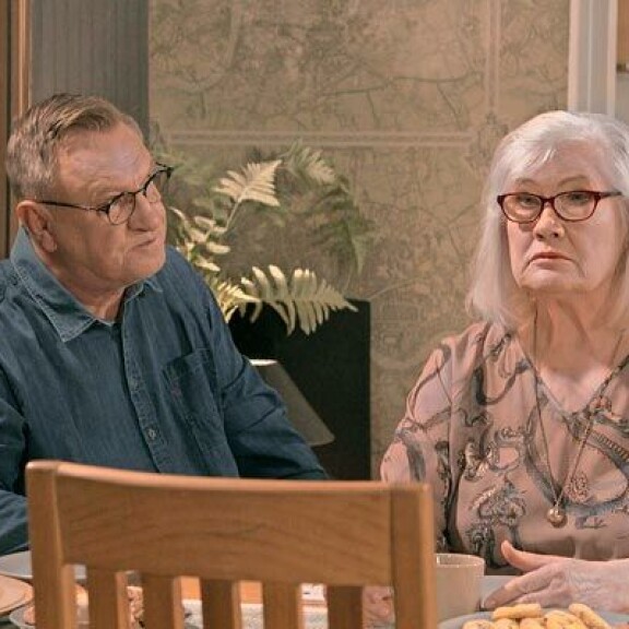 Esko Koveron näyttelemä Ismo Laitela ja Maija-Liisan Ulla Taalasmaa ovat kumpikin rakastettuja Salatut elämät -hahmoja. Esko Koveron näyttelemä Ismo Laitela ja Maija-Liisan Ulla Taalasmaa ovat kumpikin rakastettuja Salatut elämät -hahmoja.