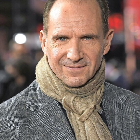 Yleisö hurmaantui Harry Potterista valkokankaalla 20 vuotta sitten – mitä Tylypahkan tähdille kuuluu nykyään? Ralph Fiennes