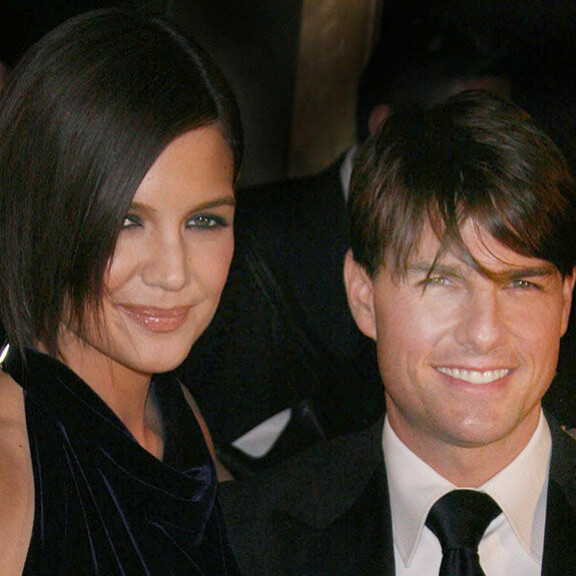 Tom ja Katie eivät ole avanneet tarkemmin avioeronsa syitä, mutta miehen skientologisella kirkolla uskotaan olevan osansa välirikkoon. Tom Cruise ja Katie Holmes