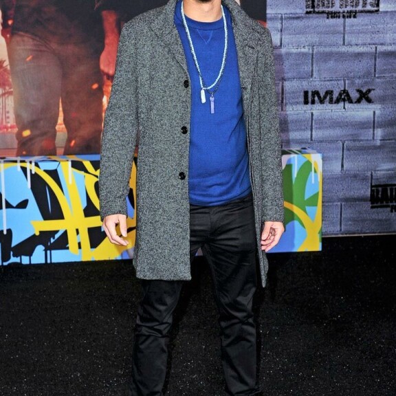 Trey on pariskunnan 29-vuotias esikoinen. Trey on pariskunnan 29-vuotias  esikoinen.