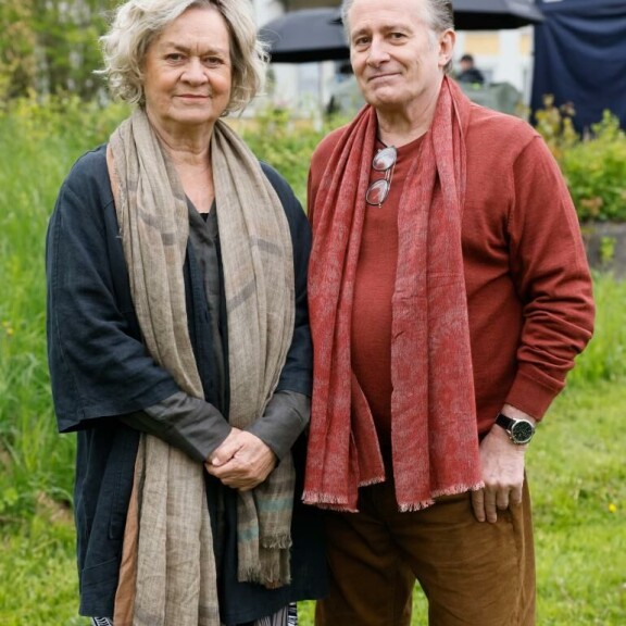 Marja Packalén ja Jukka-Pekka Palo näyttelevät yhdessä Kämppikset-sarjassa. Marja Packalen, Jukka-Pekka Palo