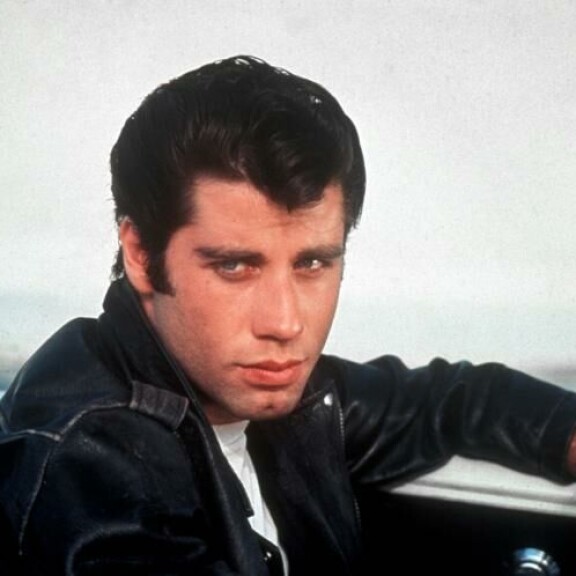 John Travolta nousi suursuosioon Grease-elokuvan myötä. John Travolta
