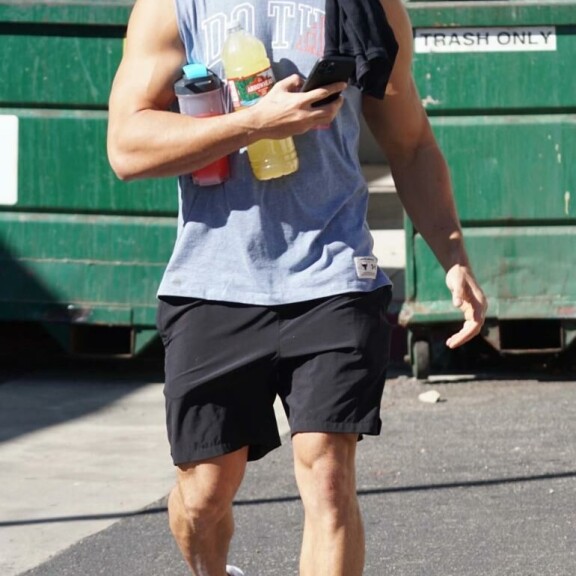 Sam Asghari kuvattiin vastikään hymyileväisenä. Sam Asghari