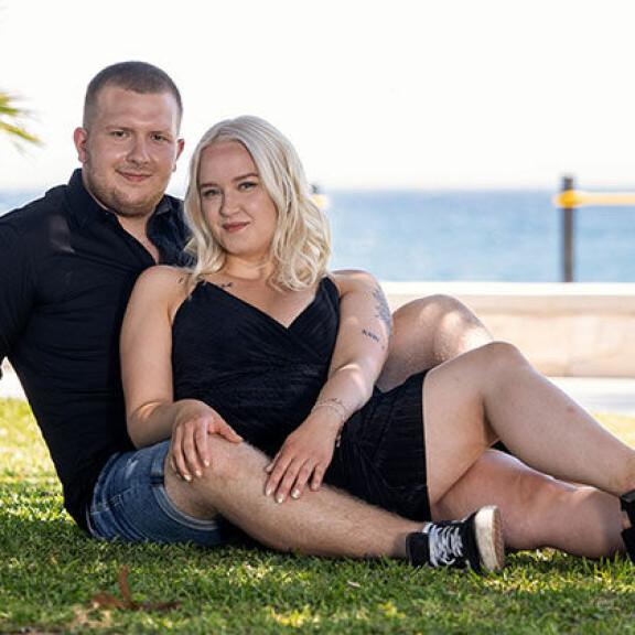 Temptation island Suomen uudet pariskunnat julkistettiin - nuorten varattujen joukossa aiemmalta kaudelta tuttu viettelijätär! Temptation island suomi Julia Eetu