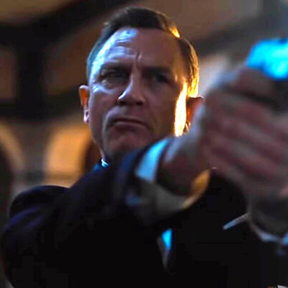 Mikä kaunotar! Bond-tähti Daniel Craig esitteli viehättävän Ella-tyttärensä: 'Ehkä jonain päivänä hymyilemme kuvassa' james bond