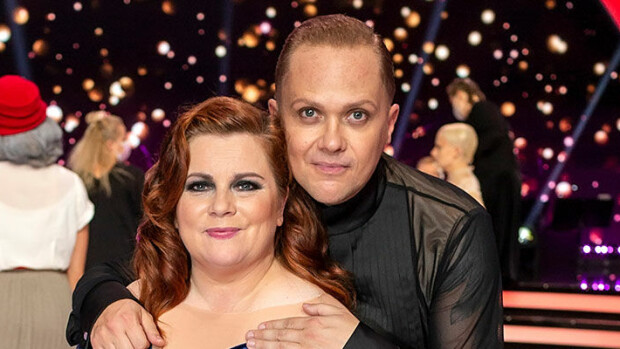 Tanssinopettaja Marko laittaa Kiti Kokkosen koville TTK:n kulisseissa: 'Vessaankin tanssiaskelin' Kiti Kokkonen ja Marko Keränen