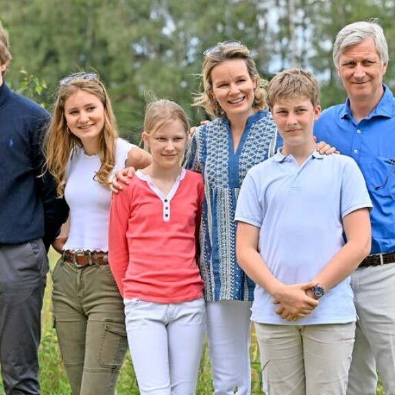 Philippe ja Mathilde tyhjensivät työkalenterinsa koronatartunnan selvittyä. Philippe ja Mathilde tyhjensivät työkalenterinsa koronatartunnan selvittyä.