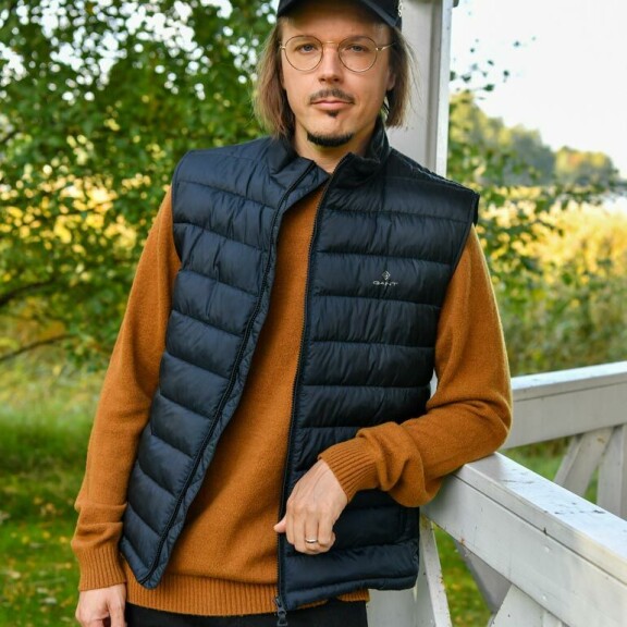 – Kaikki yli menevä huomio menee nyt tällä hetkellä juniorille, tähti toteaa. – Kaikki yli menevä huomio menee nyt tällä hetkellä juniorille, tähti toteaa.