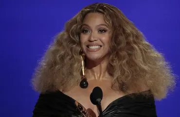 Beyoncé 40 vuotta - tiesitkö näitä faktoja popparista? Nukkui iljettävän lemmikkieläimen  kanssa ja kärsii ikävästä allergiasta!