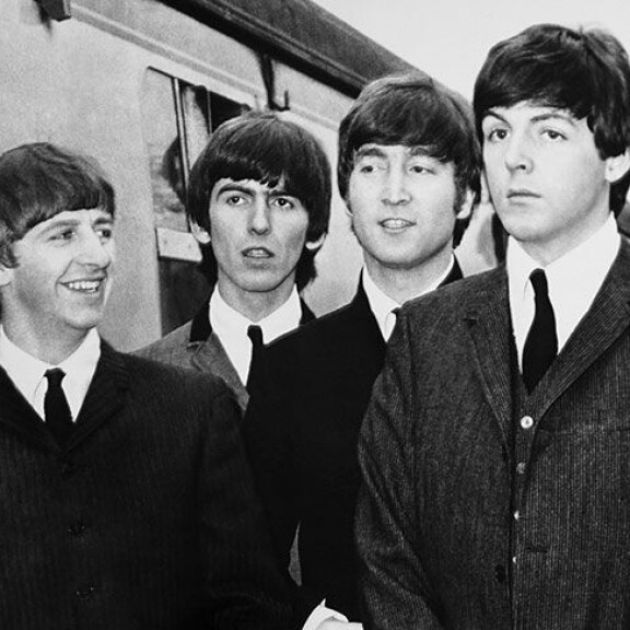 Beyoncé 40 vuotta - tiesitkö näitä faktoja popparista? Nukkui iljettävän lemmikkieläimen kanssa ja kärsii ikävästä allergiasta! The Beatles