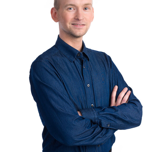 Big Brother -talon uudet asukkaat esiteltiin - mukana TIS-Valton tyttöystävä, kahdeksan lapsen äiti, supersuosittu Twitch-striimaaja sekä entinen olympiaurheilija! BB-Sami