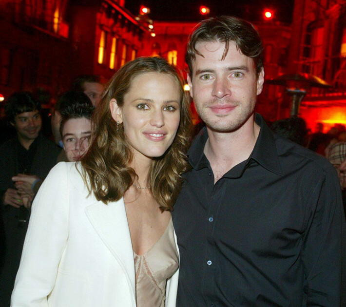 Jenniferin ja Scottin rakkautarina alkoi työpaikkaromanssina. Scott Foley ja Jennifer Garner