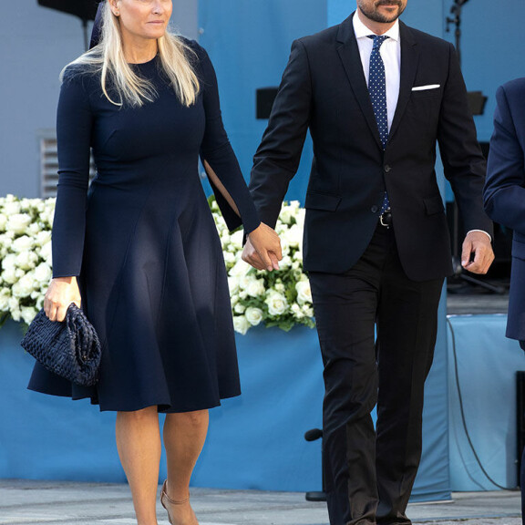 Kruununprinssi Haakon on vaimonsa tärkeä tuki ja turva. Norjan kruununprinssipari Haakon ja Mette-Marit