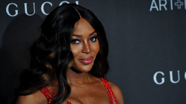 Huippumallin jättiyllätys: Naomi Campbell sai esikoisensa 50-vuotiaana! Naomi Campbell