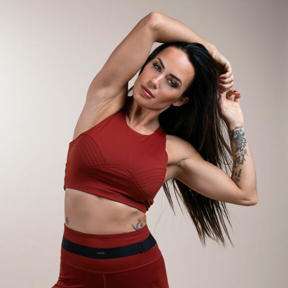 Sarja on nimeltään Revenge Body with Martina Aitolehti, ja se on suomalainen versio yhdysvaltalaisesta Revenge Body with Khloé Kardashian -menestysformaatista. Martina aitolehti Discovery+ kuva