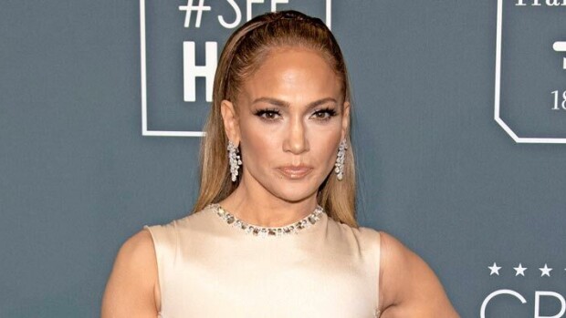 Miten käy JLo:n miljoonasormuksen?! Eronnut superpari Jennifer Lopez ja Alex Rodriquez kiistävät pettämisväitteet Jennifer Lopez