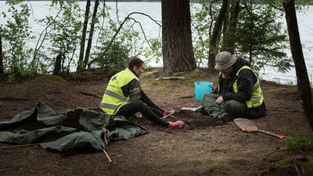 Bodom-arvoitus selviää vihdoin?! Tuoreet kaivaukset ja dna-näytteet paljastavat mysteerihenkilön kasvot! Bodomin murhapaikalla tehdään kaivauksia.
