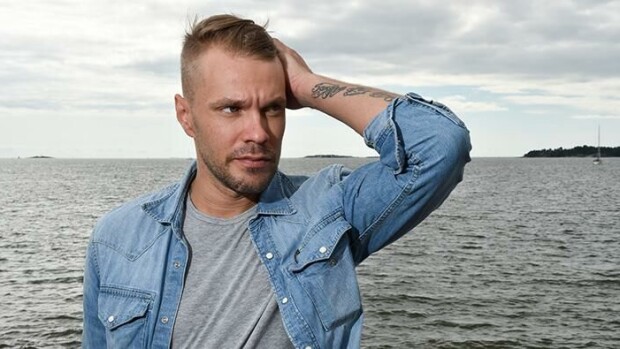Joonas Loirin suhde isäänsä Vesa-Matti Loiriin oli pitkään vaikea - aikuisiällä menneet annettiin anteeksi Joonas Loiri on kuollut