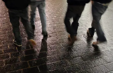 No nyt! Suojaa hienot poposi kenkäkondomilla - tuotetta saa kahdessa koossa! 