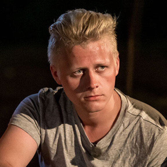 Temptation Island Suomessa törkeyden huippu – Juho joutuu Sami Kurosen grillauksen kohteeksi: ”Kerrotko Jöbikselle miten sun ja Fannin…” juho