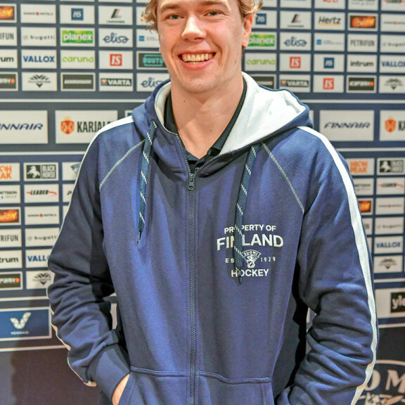 Mitä Leijonien tähdet tekisivät työkseen ilman jääkiekkoa? Kaapo Kakko ja kumppanit vastaavat – ”Minulla olisi yksinkertainen työ!” Juho Lammikko