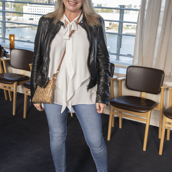 'Minusta tulee pihvin paistelija!' Susan Ruusunen hankki kesätyön porilaiselta grilliltä - asuu asuntovaunussa! Susan Ruusunen