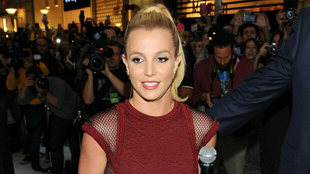 Britney Spears oikeudessa: vaati päästä mielenterveystutkimuksiin – haluaa eroon isänsä otteesta! Britney spears