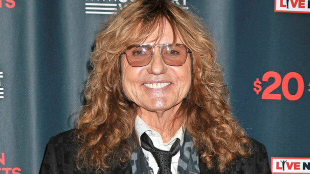 Oho, David Coverdale laittoi 9,2 miljoonan erämaalinnansa myyntiin! Valtava talo kävi vaimoille liian hiljaiseksi David Coverdale