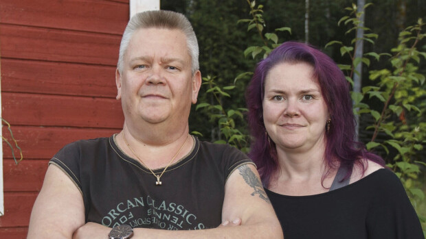 Huutakee! Huutokauppakeisari Aki Palsanmäen firma teki huipputuloksen - 113 000 euron voitot! Aki ja Heli Palsanmäki.