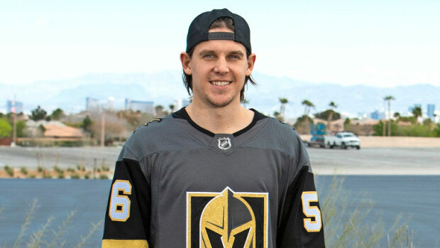 NHL-tähti Erik Haula esittelee tyrmäävän kauniin Kristen-rakkaansa: Kesähäät Las Vegasissa! Erik Haula avioituu Las Vegasissa.