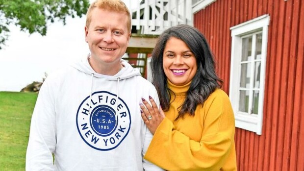 Sampo Kaulasen hurja suunnitelma! Kotitalo matalaksi ja elämyskeskus tilalle: Selfien pyytäjät ramppaavat oven takana! Sampo Kaulanen ja Minttu-vaimo.