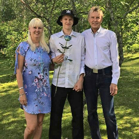 Pian Miska-poika pääsi ripille kaksi vuotta sitten. Pian Miska-poika pääsi ripille kaksi vuotta sitten.