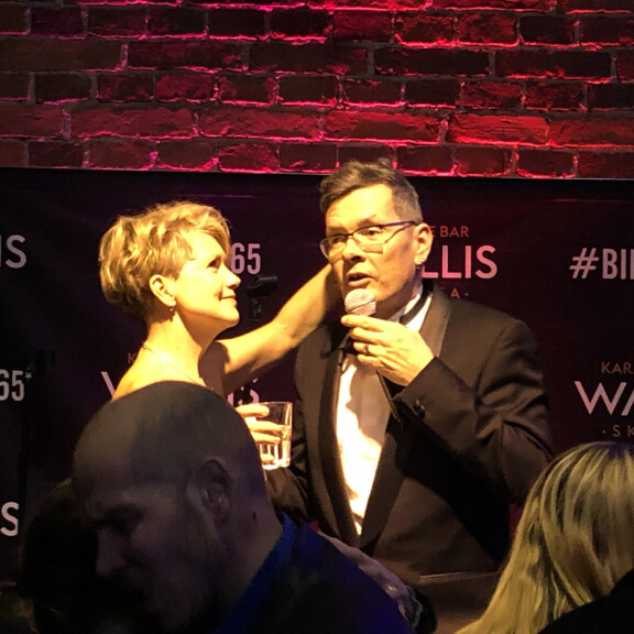 Tv-kokki Sami Garam avioitui Nina-rakkaansa kanssa – katso vauhdikkaat kuvat häiden jatkoilta! Sami Garam häät